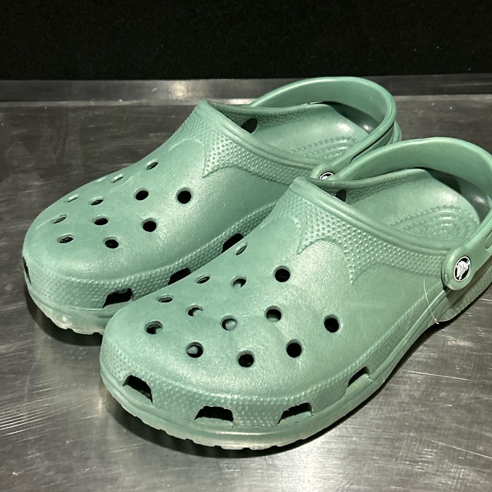 Crocs